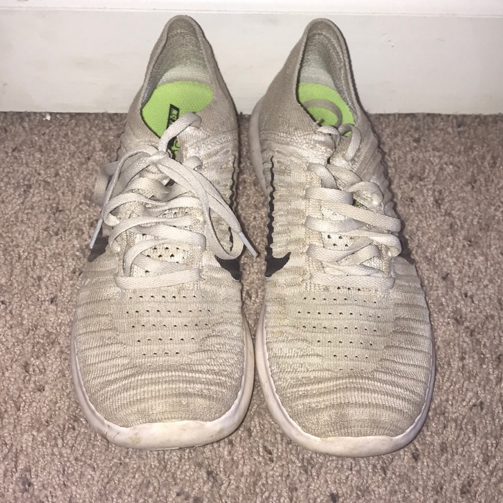 Nike Flyknit White Running Shoes